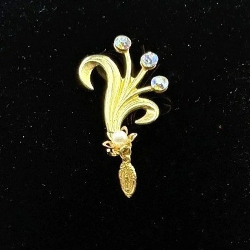Vintage Gold Floral Spray Brooch AB Rhinestones Pearl Religious Charm‎ Pin